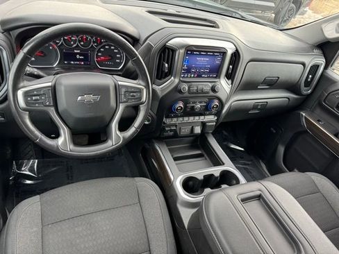 Used 2021 Chevrolet Silverado 1500 LT Trail Boss w/ Convenience Package II image 8