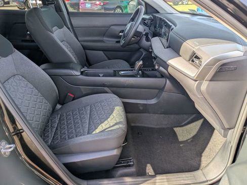 Certified 2025 Nissan Kicks SV FWD image 26