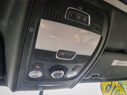 Used 2016 Audi A4 Premium image 25