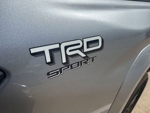 Used 2024 Toyota Tacoma TRD Sport image 4