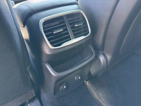 Used 2020 Hyundai Santa Fe SEL image 16