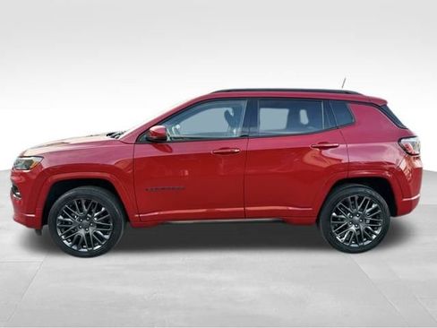 Used 2022 Jeep Compass Limited image 4
