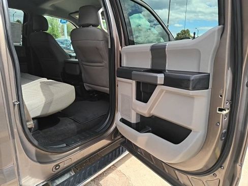 Used 2015 Ford F150 XLT w/ Equipment Group 302A Luxury AWD/4WD image 19