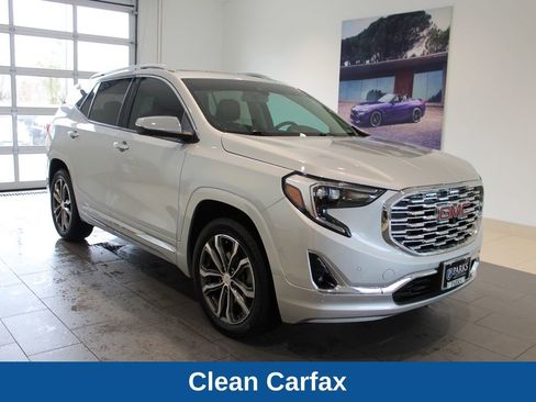 Used 2020 GMC Terrain Denali w/ Denali Premium Package image 2