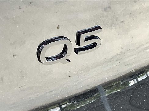 New 2025 Audi Q5 Premium Plus image 15