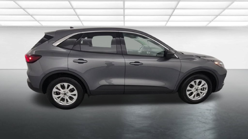 Certified 2023 Ford Escape Active w/ Cold Weather Package FWD image 9