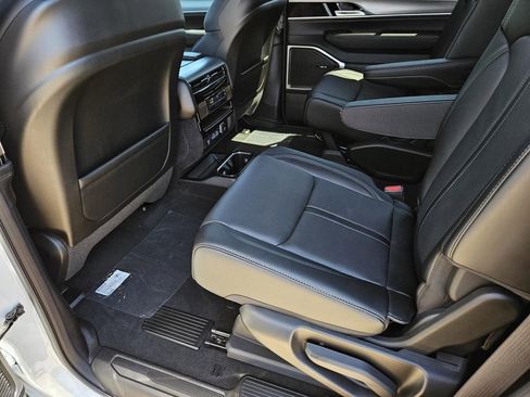 New 2025 Jeep Wagoneer Series II w/ Premium Group I image 22