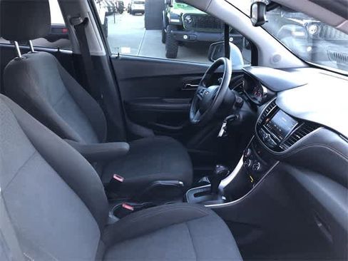 Used 2020 Chevrolet Trax LS w/ Tint and Cruise Package image 26