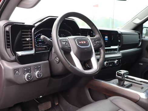 Used 2024 GMC Sierra 1500 SLT w/ SLT Premium Plus Package AWD/4WD image 12