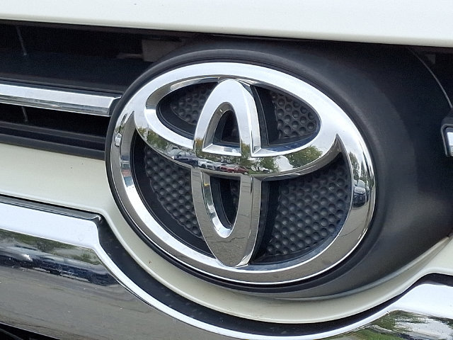 Used 2020 Toyota 4Runner Limited AWD/4WD image 10