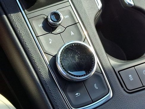 Used 2023 Cadillac XT4 Sport FWD image 25