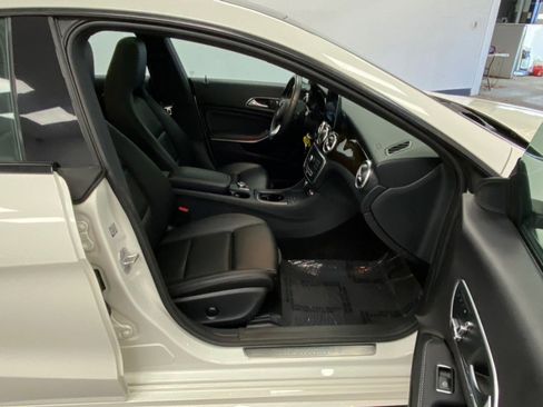 Used 2018 Mercedes-Benz CLA 250 4MATIC w/ AMG Line Exterior image 23
