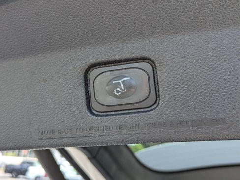 Used 2017 Ford Explorer Platinum AWD/4WD image 14