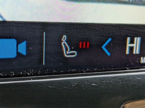 Certified 2023 Volvo XC60 B5 Ultimate image 26