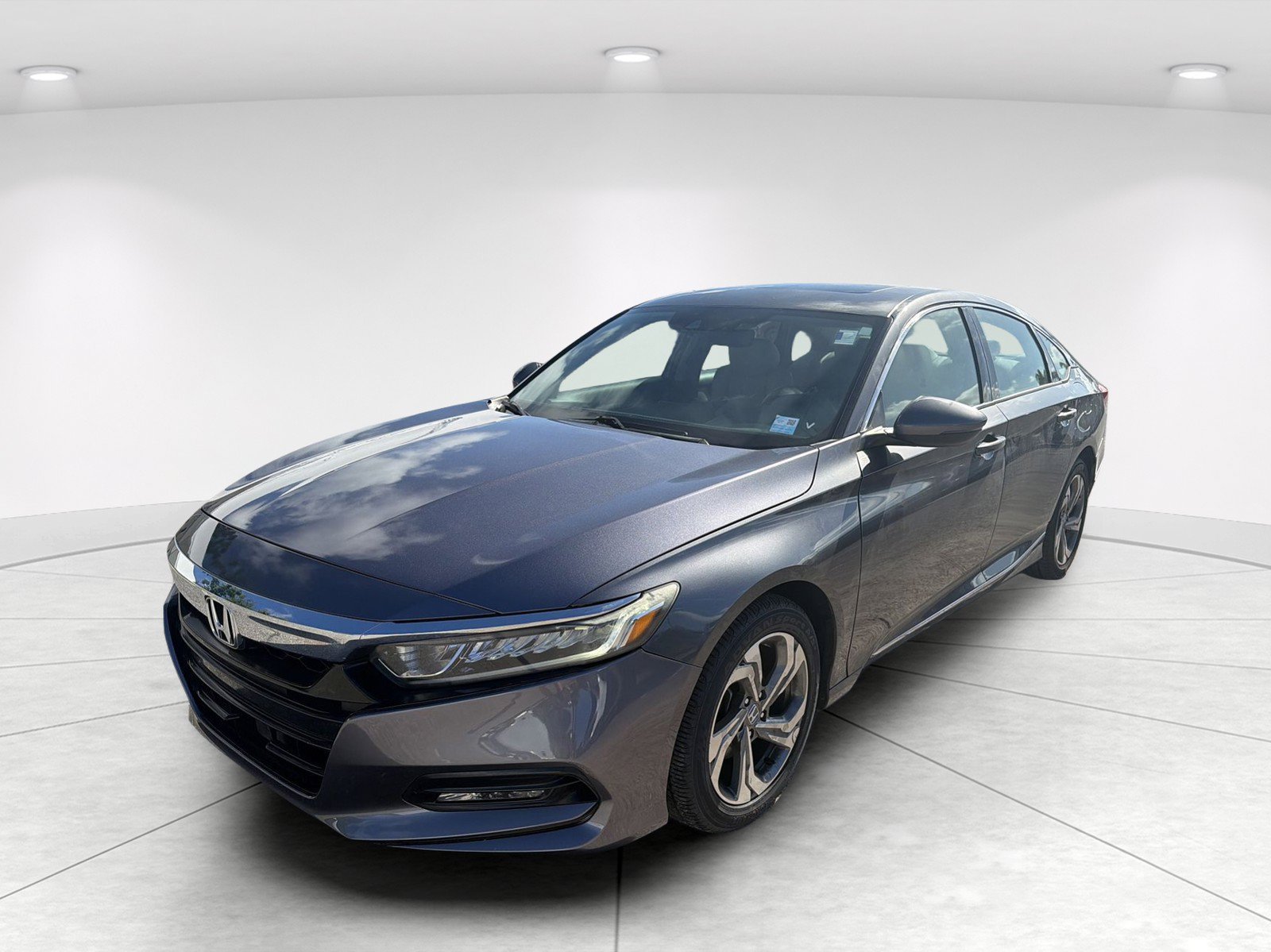 Used 2018 Honda Accord EX-L image 8