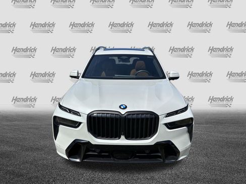 Certified 2025 BMW X7 xDrive40i w/ M Sport Package AWD/4WD image 7