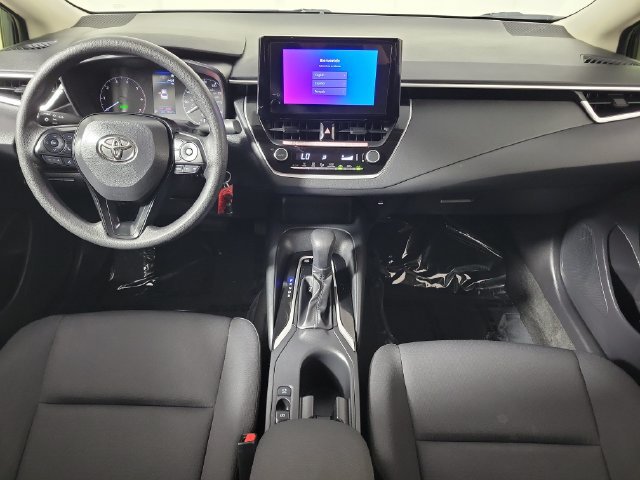 Used 2025 Toyota Corolla LE FWD image 16