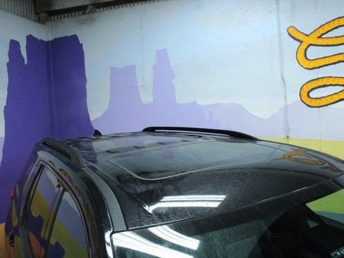 Used 2023 Chevrolet Traverse Premier image 5