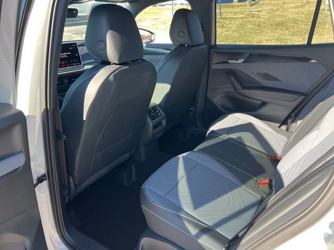 New 2026 Volkswagen Tiguan SE R-Line image 24