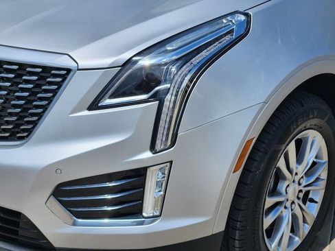 Certified 2020 Cadillac XT5 Premium Luxury FWD image 8