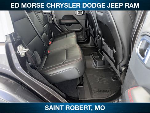 New 2026 Jeep Wrangler Unlimited Rubicon w/ Whitecap Package AWD/4WD image 30