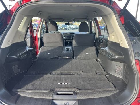 Certified 2017 Nissan Rogue S image 21