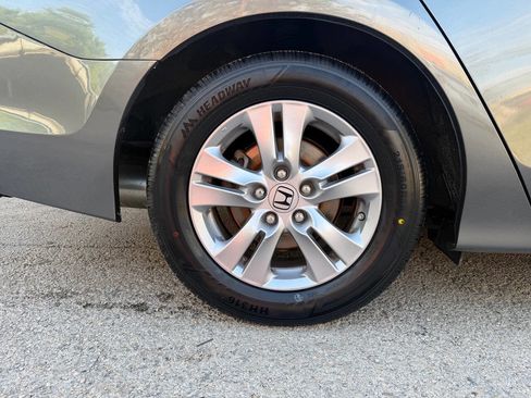 Used 2012 Honda Accord LX image 30