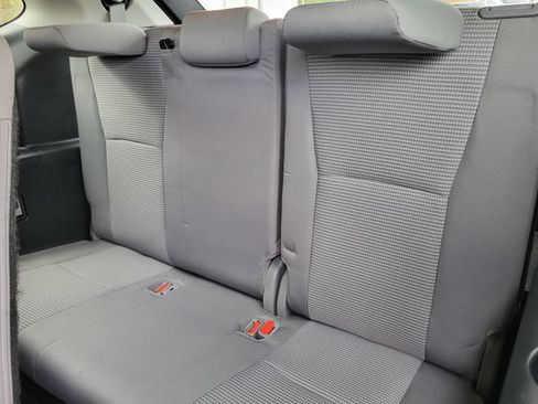 Used 2023 Toyota Highlander LE AWD/4WD image 24