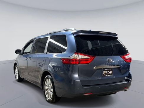 Used 2017 Toyota Sienna Limited Premium AWD/4WD image 12