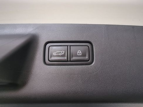 Used 2025 Hyundai Santa Fe SE FWD image 15