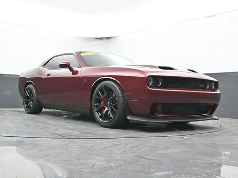 Used 2019 Dodge Challenger SRT Hellcat Redeye RWD image 51