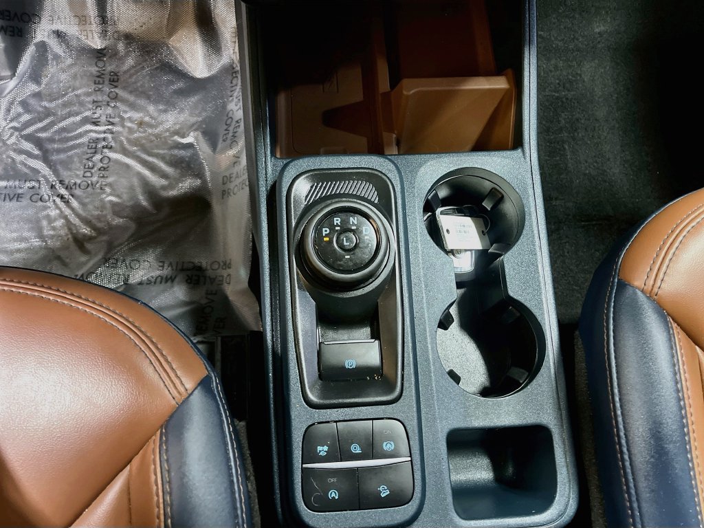 Used 2022 Ford Maverick Lariat w/ Lariat Luxury Package AWD/4WD image 16