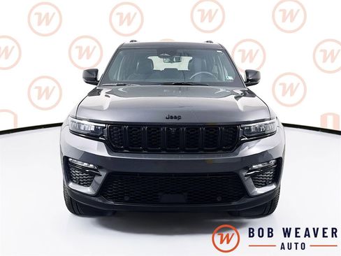 Used 2024 Jeep Grand Cherokee Limited w/ Luxury Tech Group II image 2