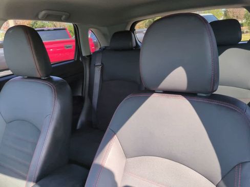 Used 2025 Mitsubishi Outlander Sport SE image 8