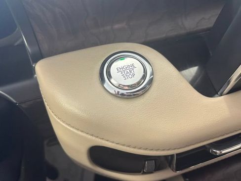 Used 2023 Lincoln Aviator Reserve w/ Equipment Group 201A AWD/4WD image 46
