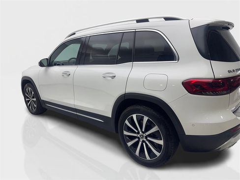 Used 2022 Mercedes-Benz GLB 250 w/ Premium Package Lite image 14