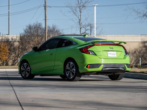 Used 2017 Honda Civic EX-T image 3