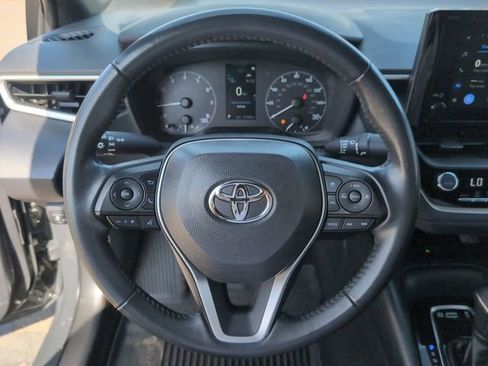 Used 2024 Toyota Corolla SE w/ SE Premium Package image 17