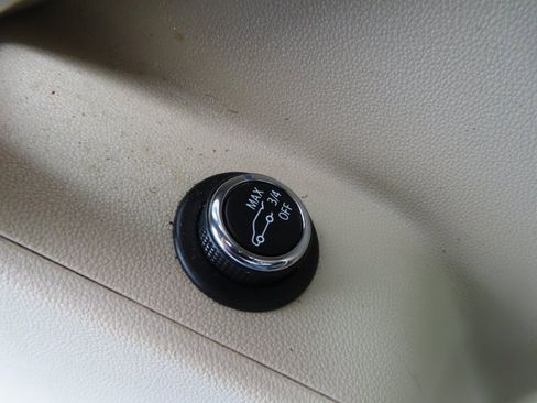 Used 2019 Cadillac XT5 FWD image 12