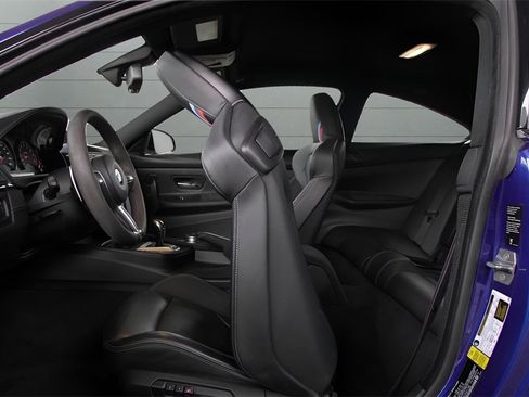 Used 2020 BMW M4 CS w/ Executive Package image 28