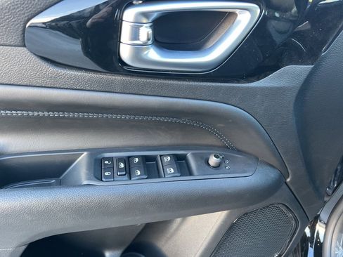 New 2026 Jeep Compass Limited image 19