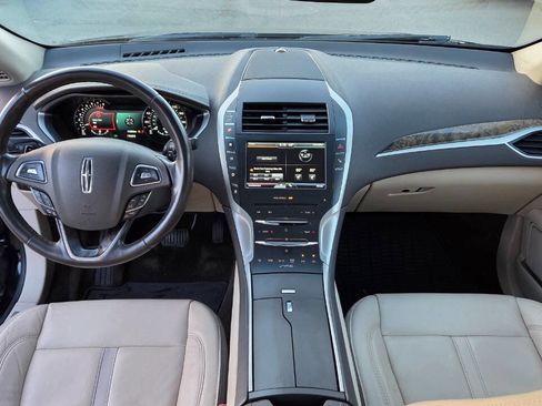 Used 2016 Lincoln MKZ AWD w/ Technology Package image 32