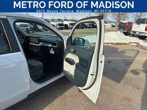 Certified 2025 Ford Maverick XLT w/ Equipment Group 301A image 46