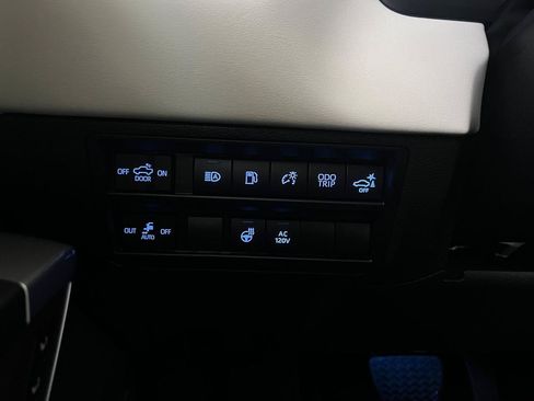 Used 2024 Toyota Tundra Capstone AWD/4WD image 35