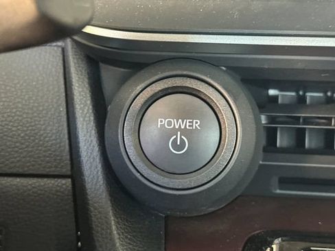 Used 2026 Toyota Prius Plug-In Hybrid FWD image 22