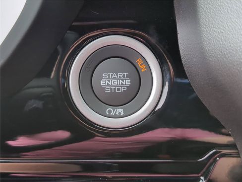 New 2026 RAM 1500 Laramie AWD/4WD image 28