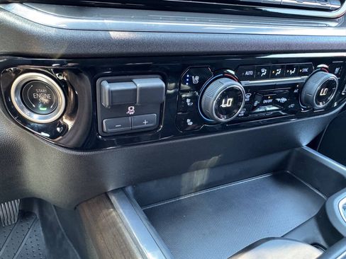 Used 2025 Chevrolet Silverado 1500 High Country w/ Midnight Edition AWD/4WD image 13