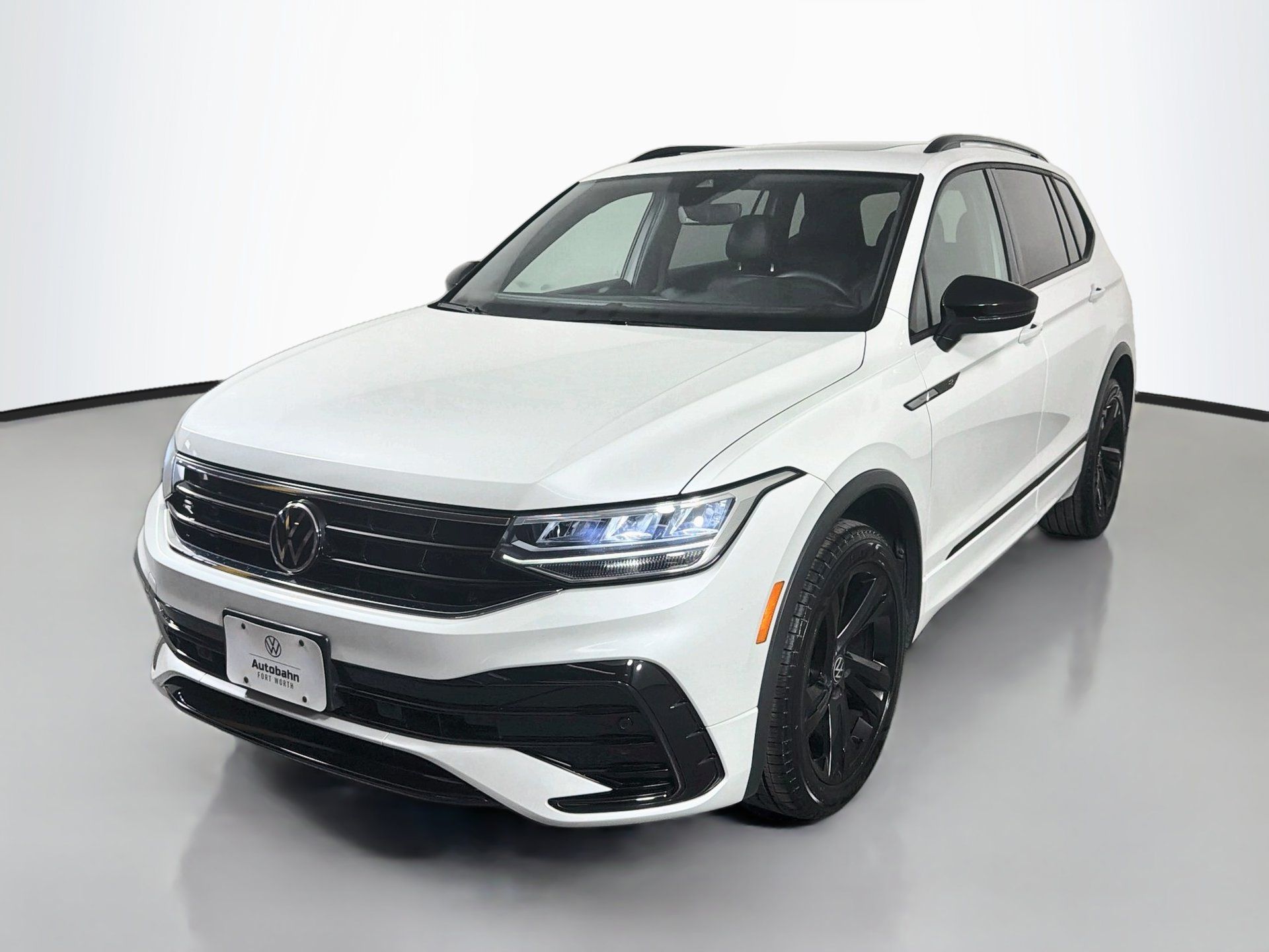 Used 2023 Volkswagen Tiguan SE R-Line FWD 360° Tour