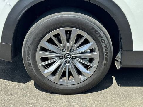 Used 2024 MAZDA CX-90 Plug-In Hybrid w/ Preferred AWD/4WD image 4