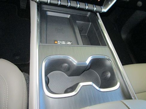 New 2026 GMC Acadia Elevation w/ Elevation Premium Package FWD image 39